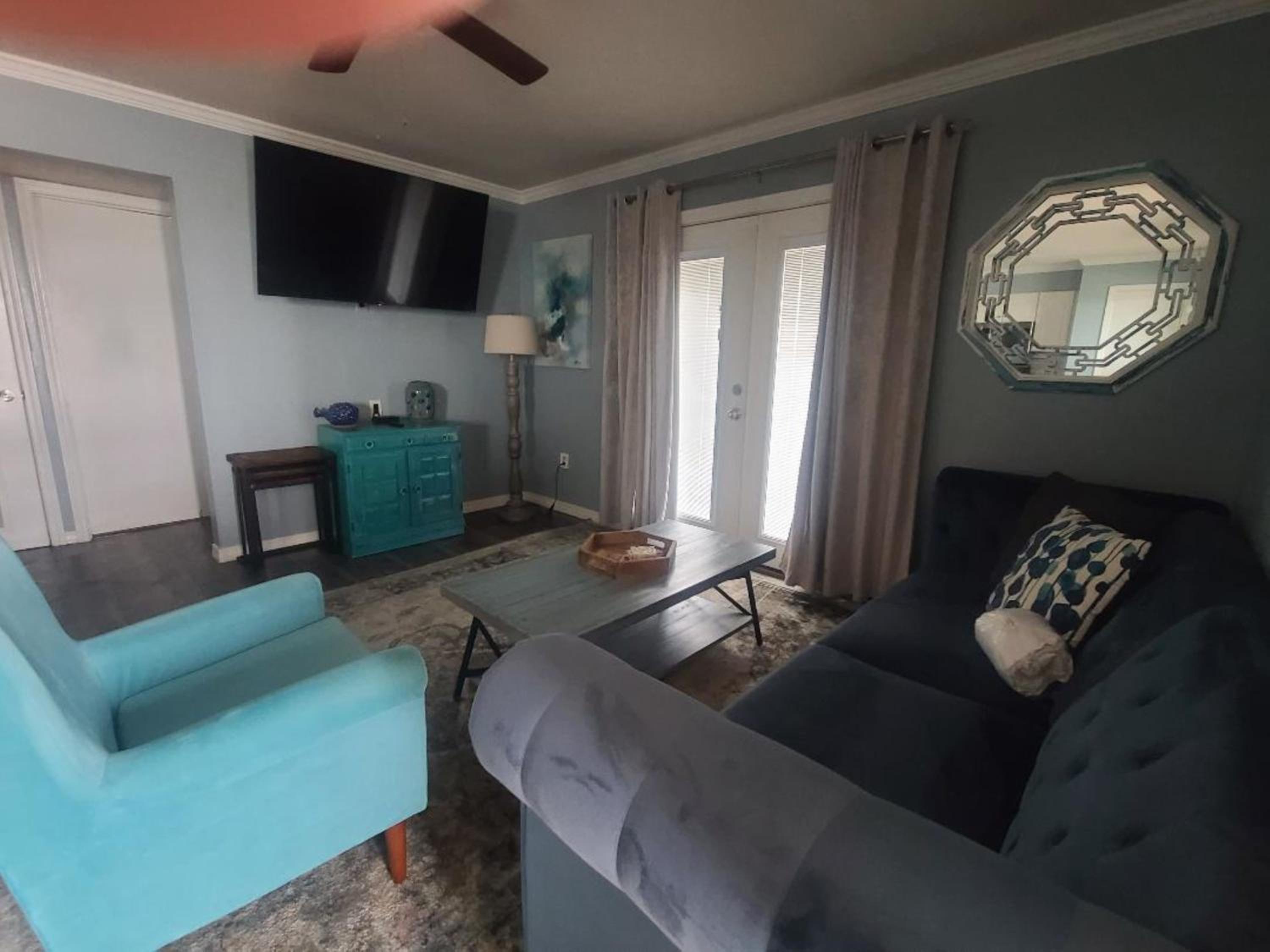 Apartment photo 1