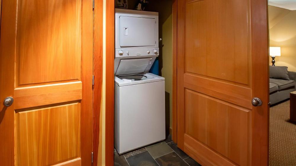 Three-Bedroom Chalet photo 2