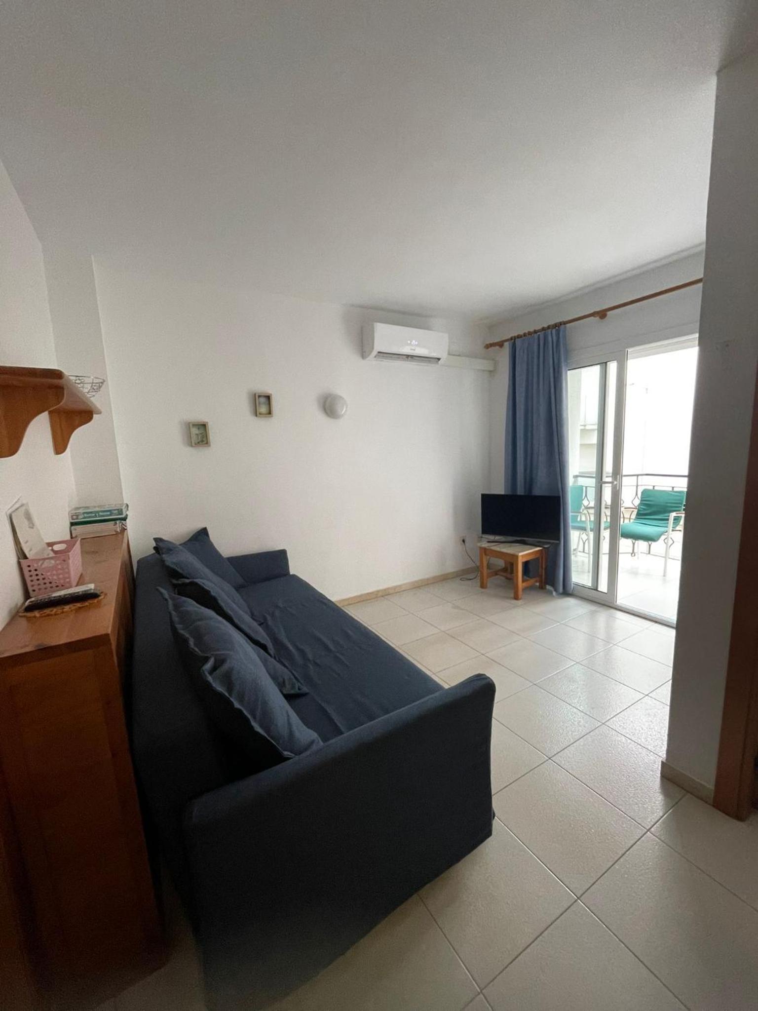 One-Bedroom Apartment photo 3