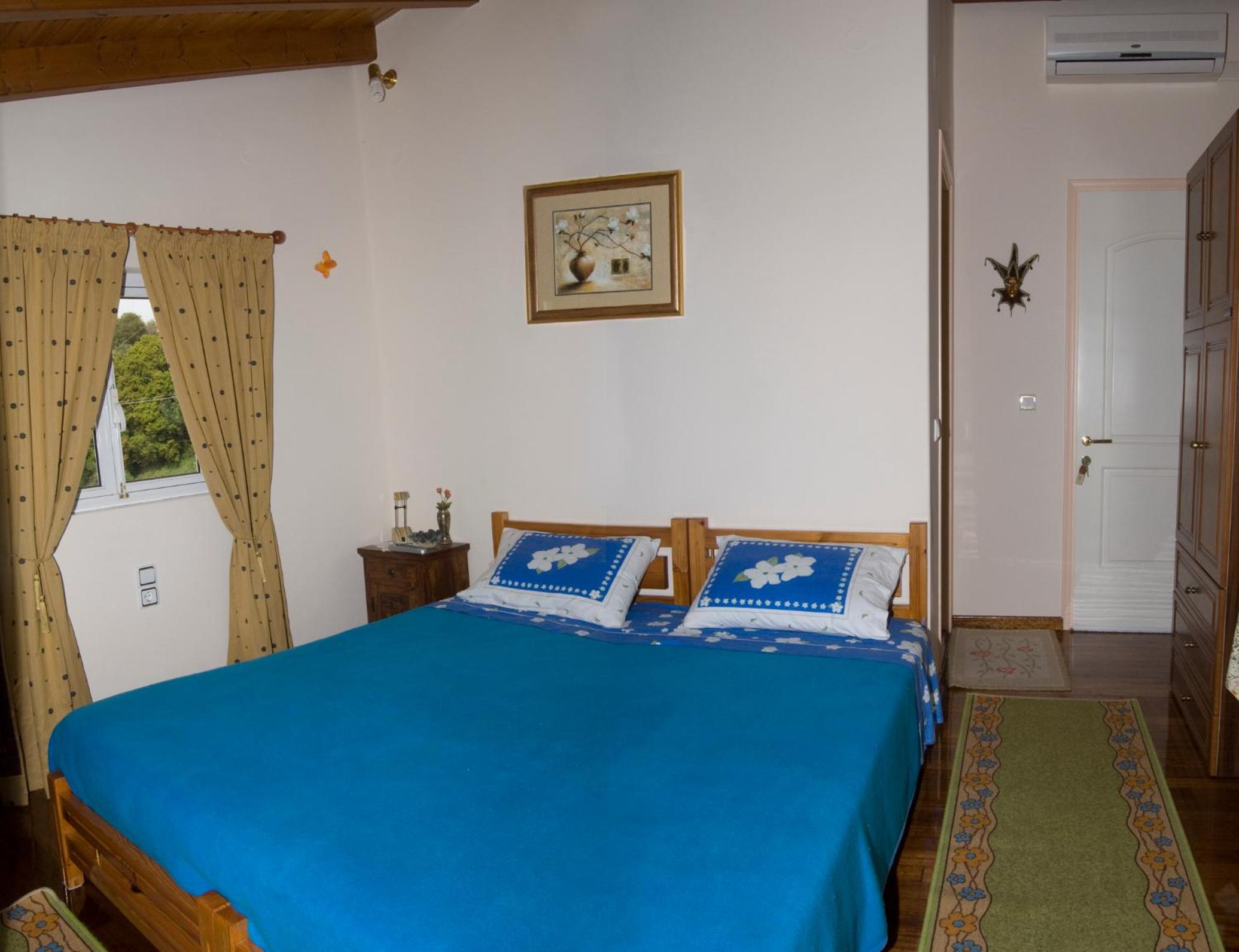 Studio Apartment with Sea View