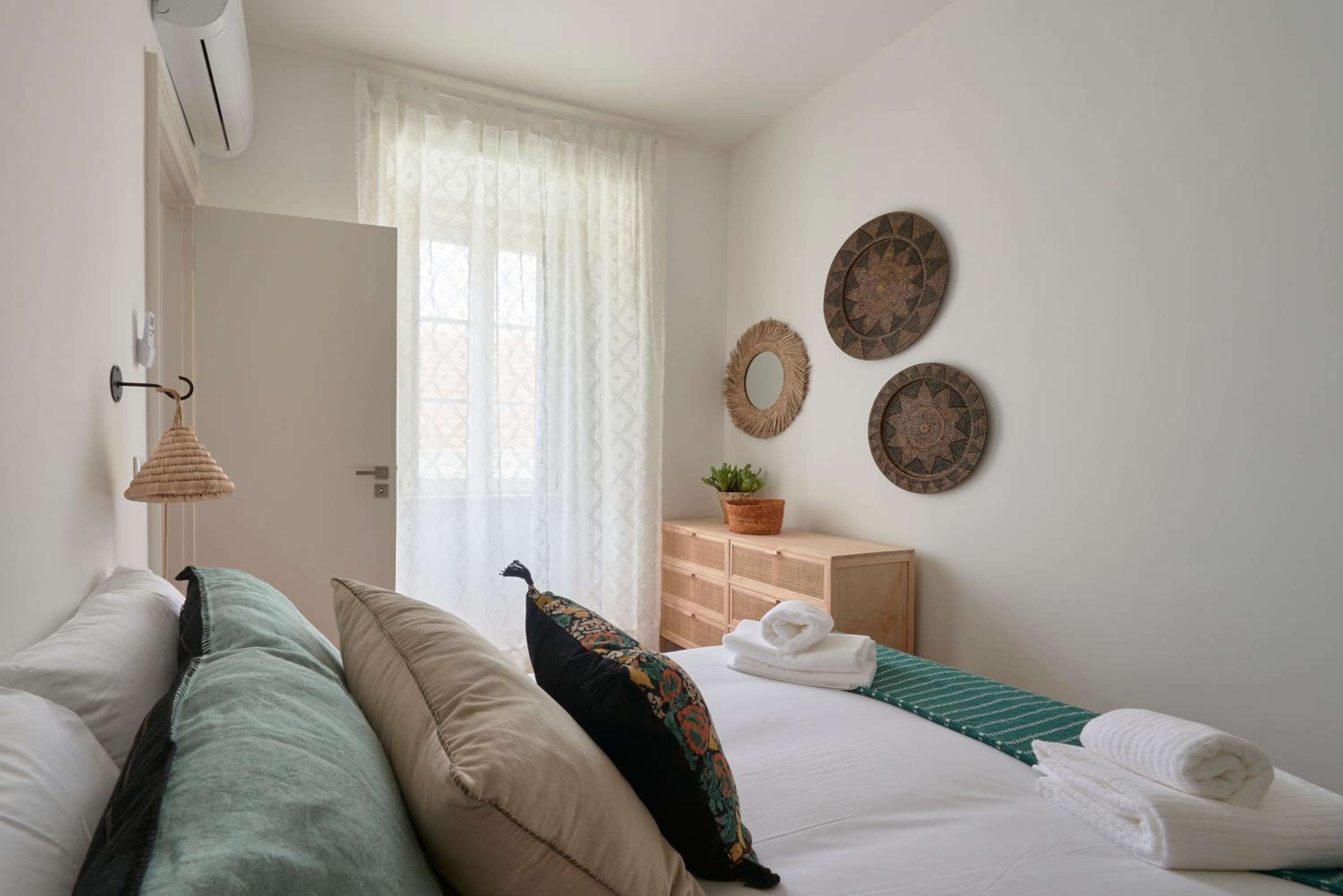 Three-Bedroom Apartment photo 1