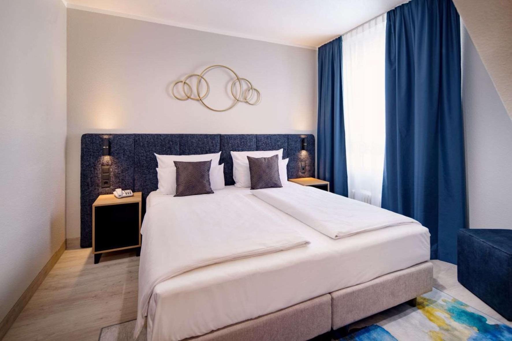 Standard Double Room - Photo 6