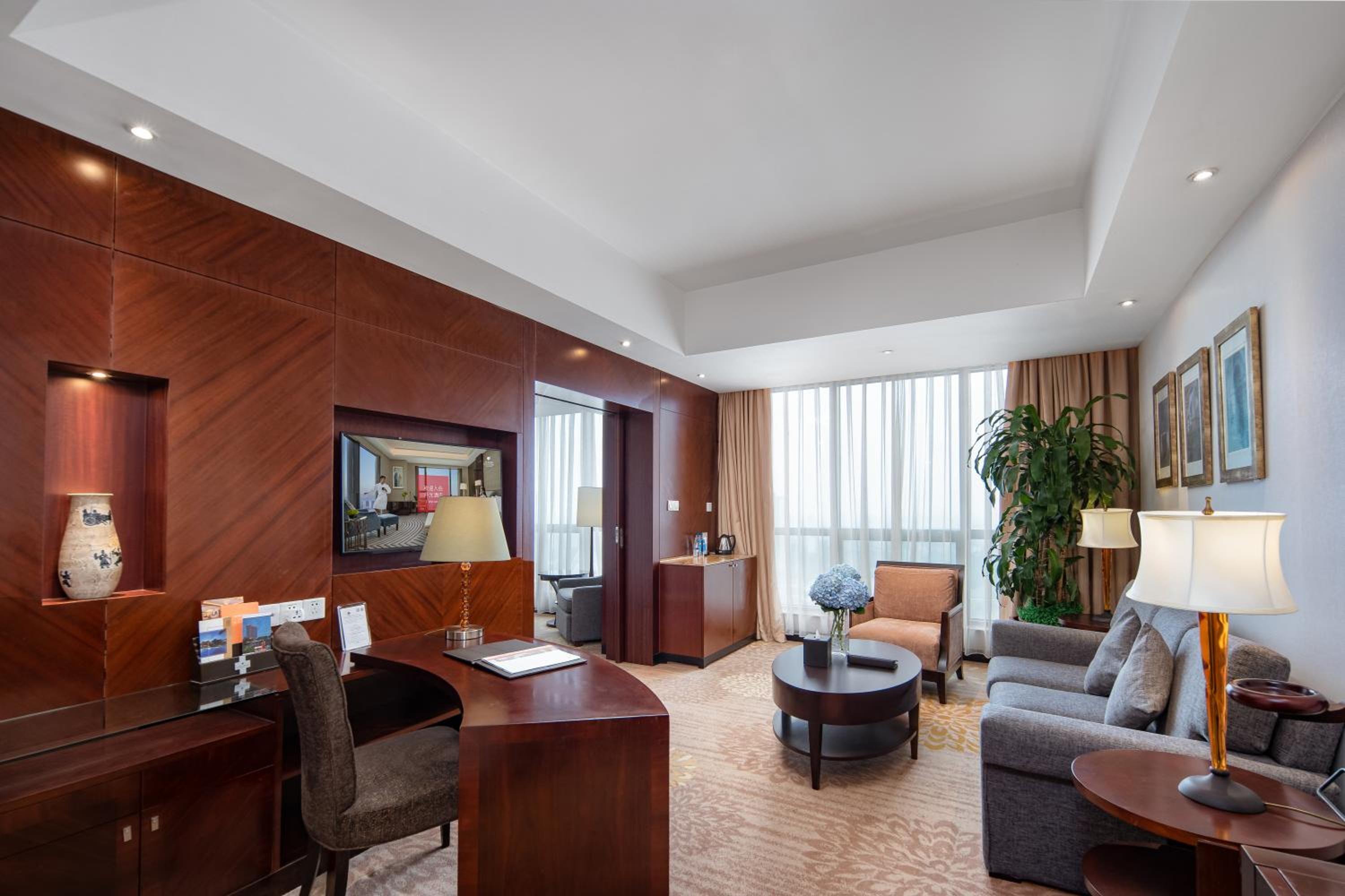 Superior Suite photo 3