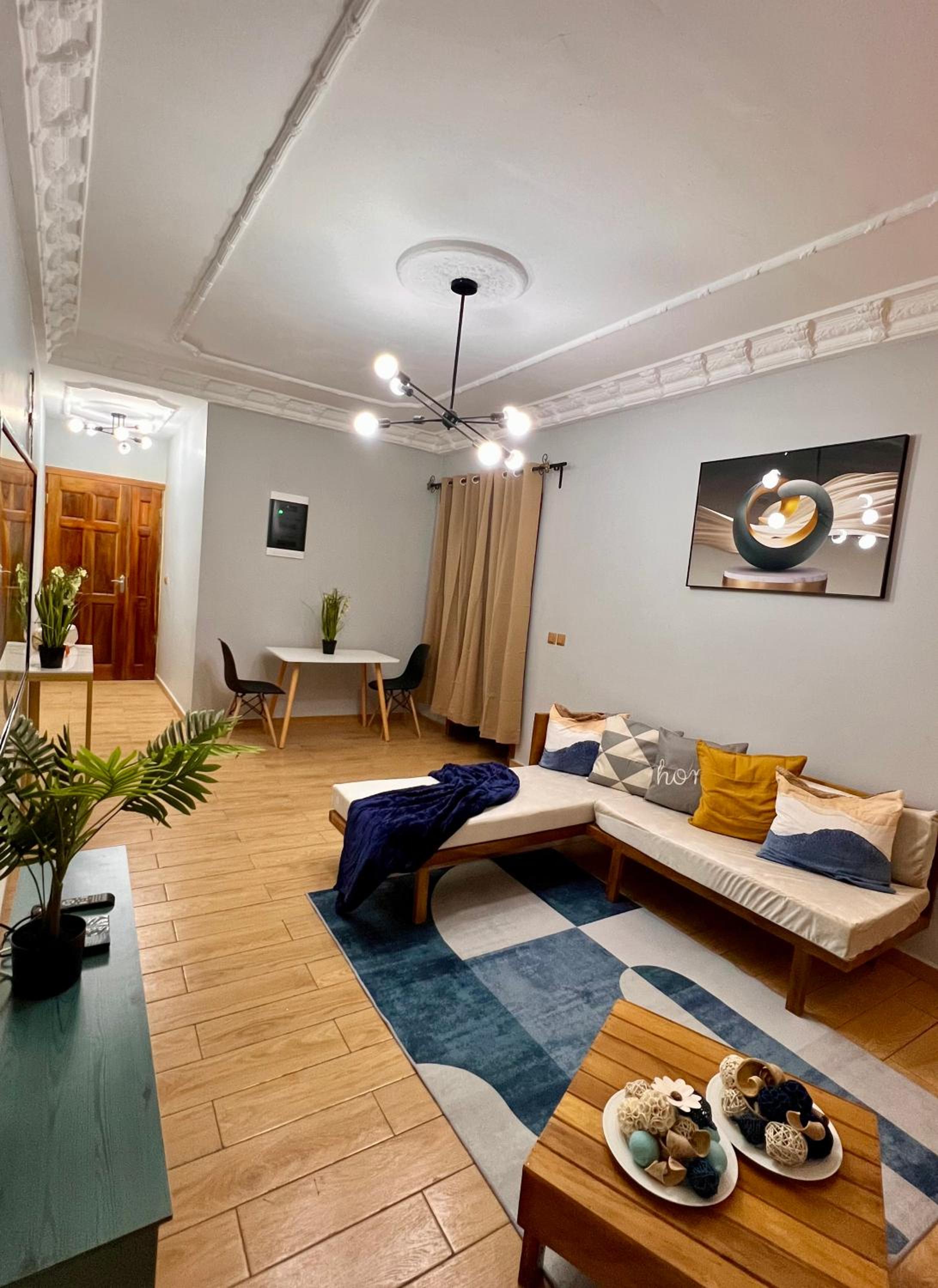 One-Bedroom Apartment photo 1