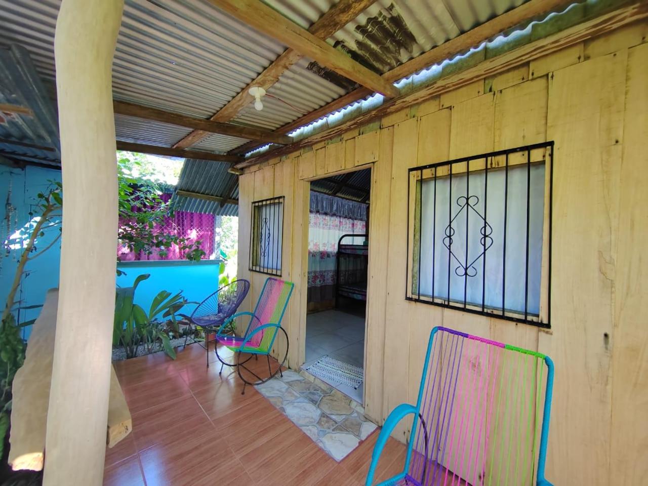 Family Room with Private Bathroom photo 3