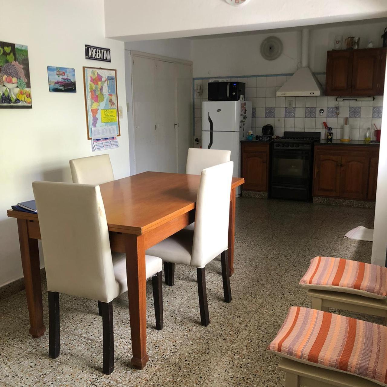One-Bedroom House photo 2