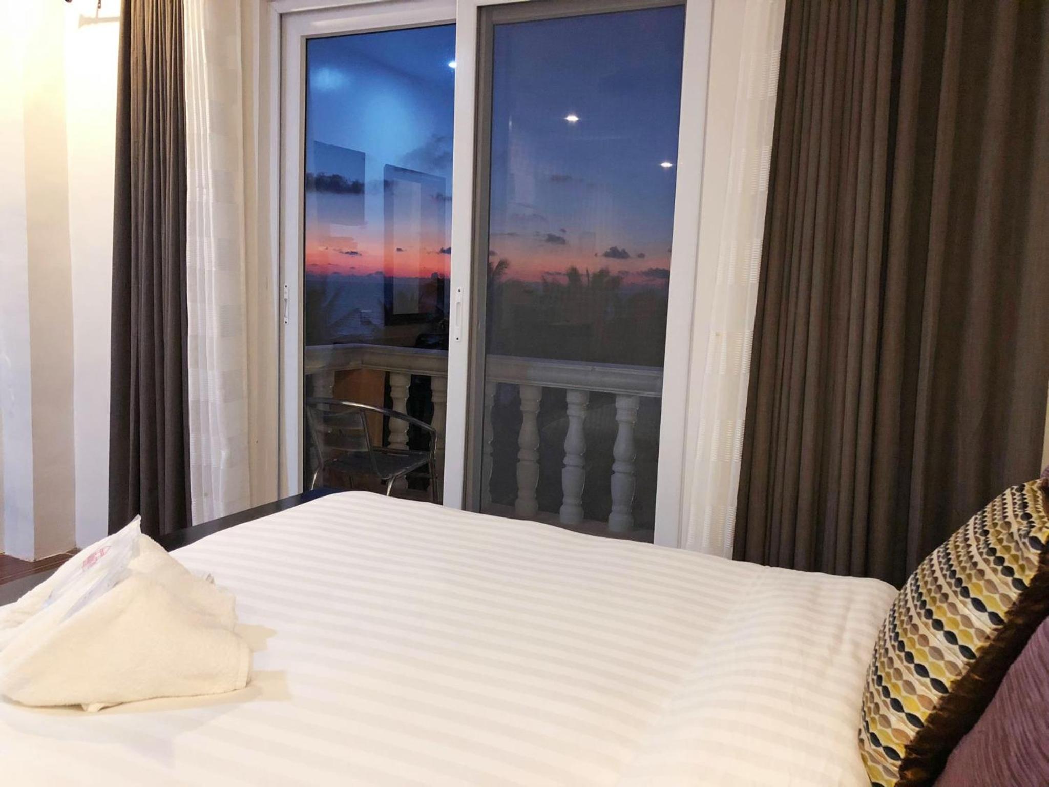 Deluxe Double Room With Sea View photo 2