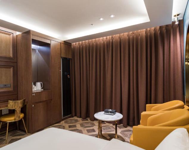 Deluxe Twin Room - Photo 8