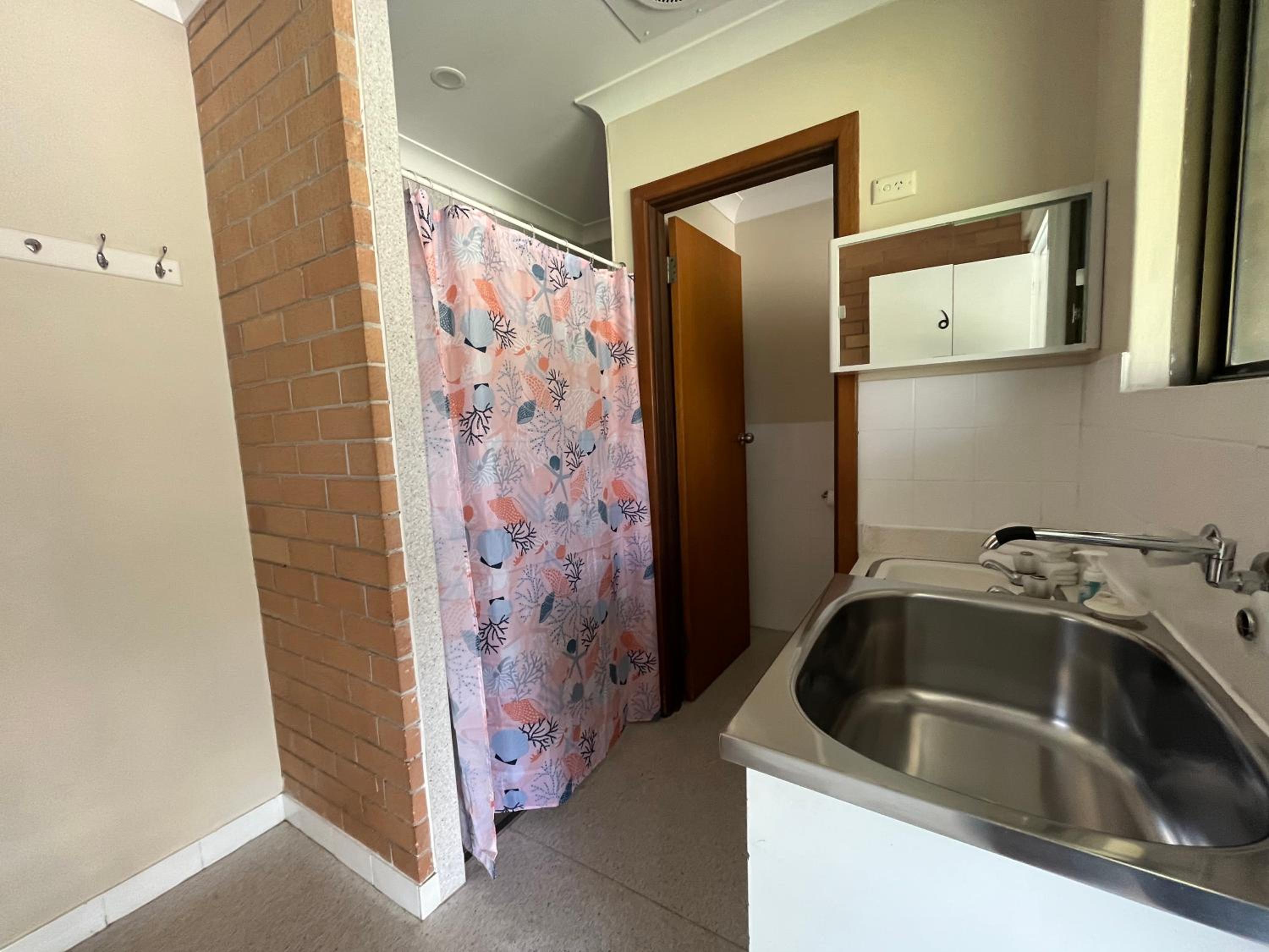 Two-Bedroom Double Chalet - Photo 10