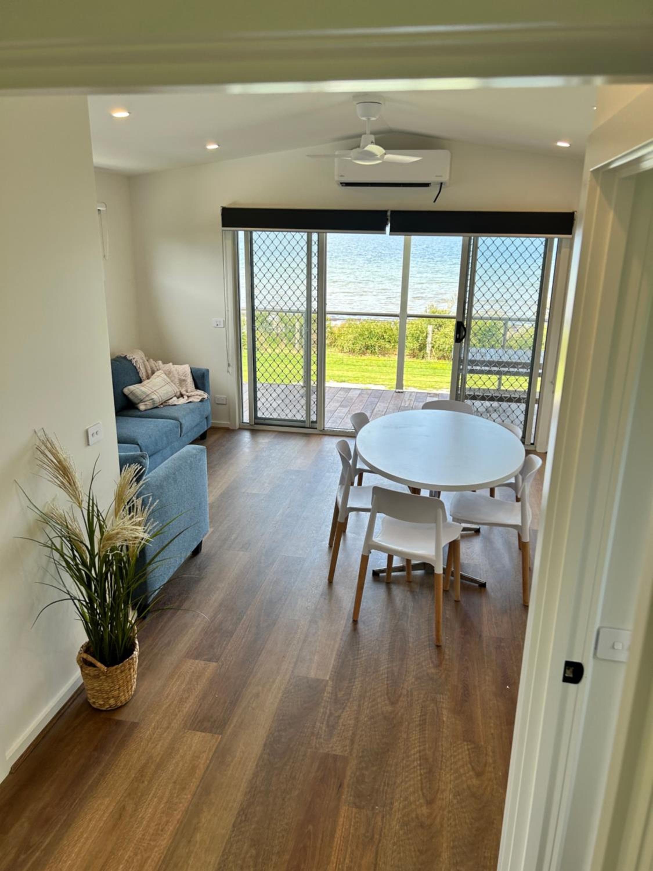 Deluxe Bungalow with Sea View photo 1