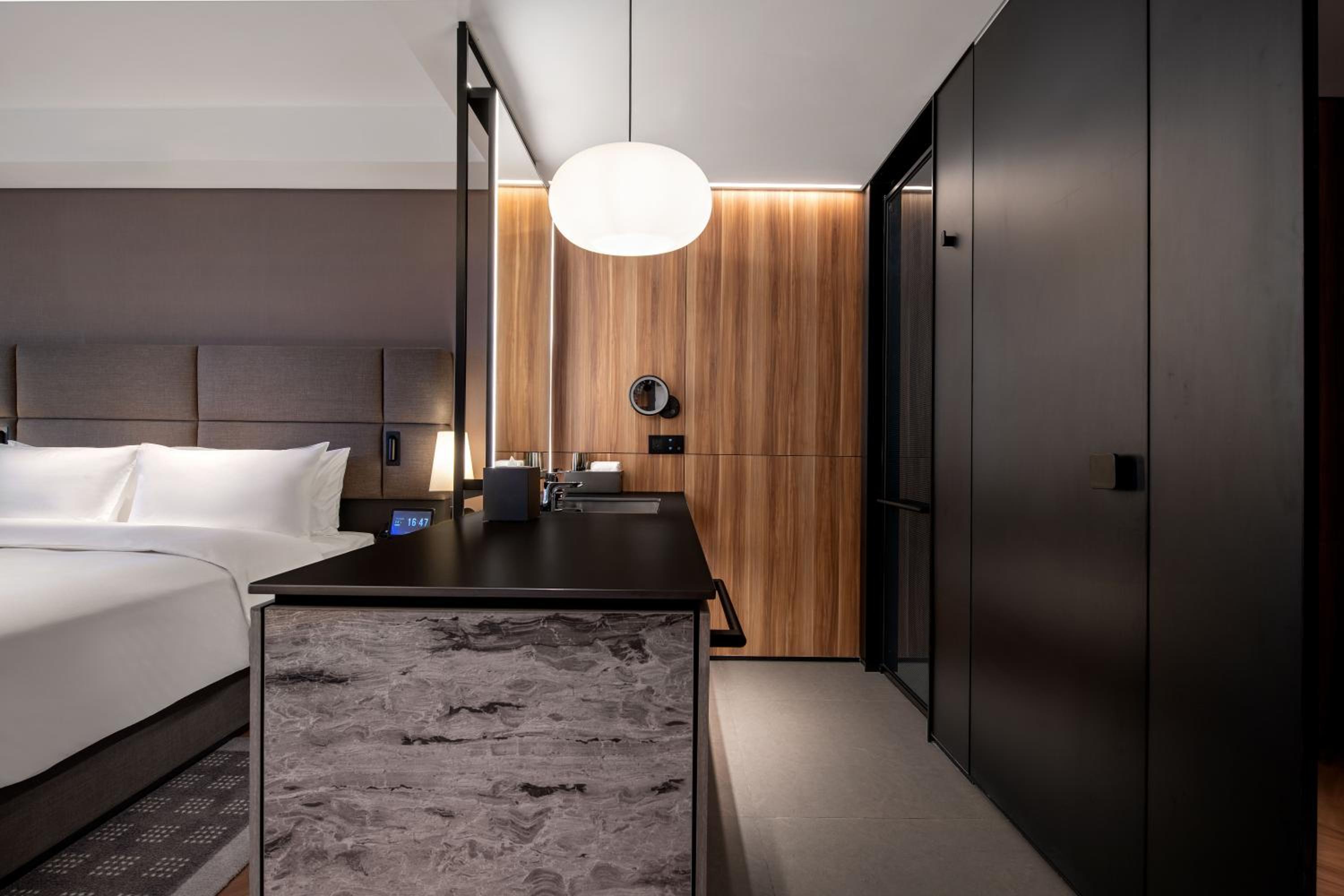 Superior Queen Room