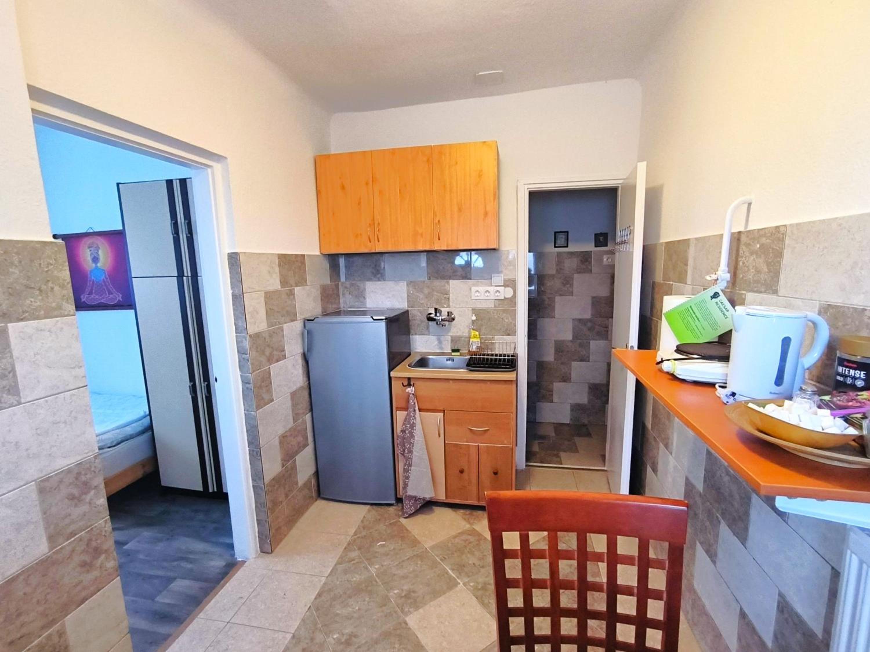 Deluxe Double or Twin Room - Photo 9