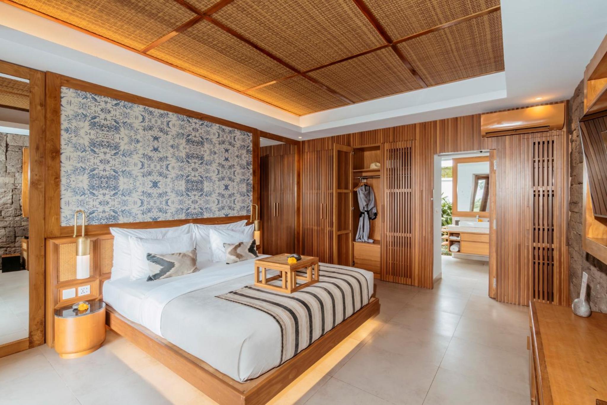 Presidential 2 Bedroom Private Pool Villa with Ricefield View