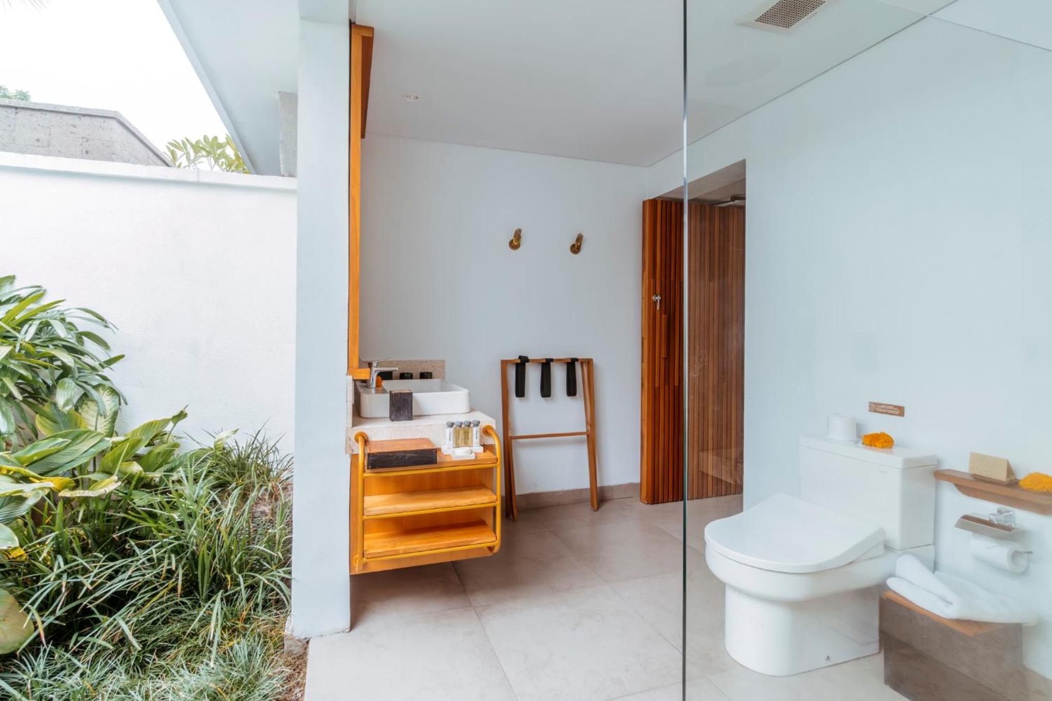 Presidential 2 Bedroom Private Pool Villa with Ricefield View