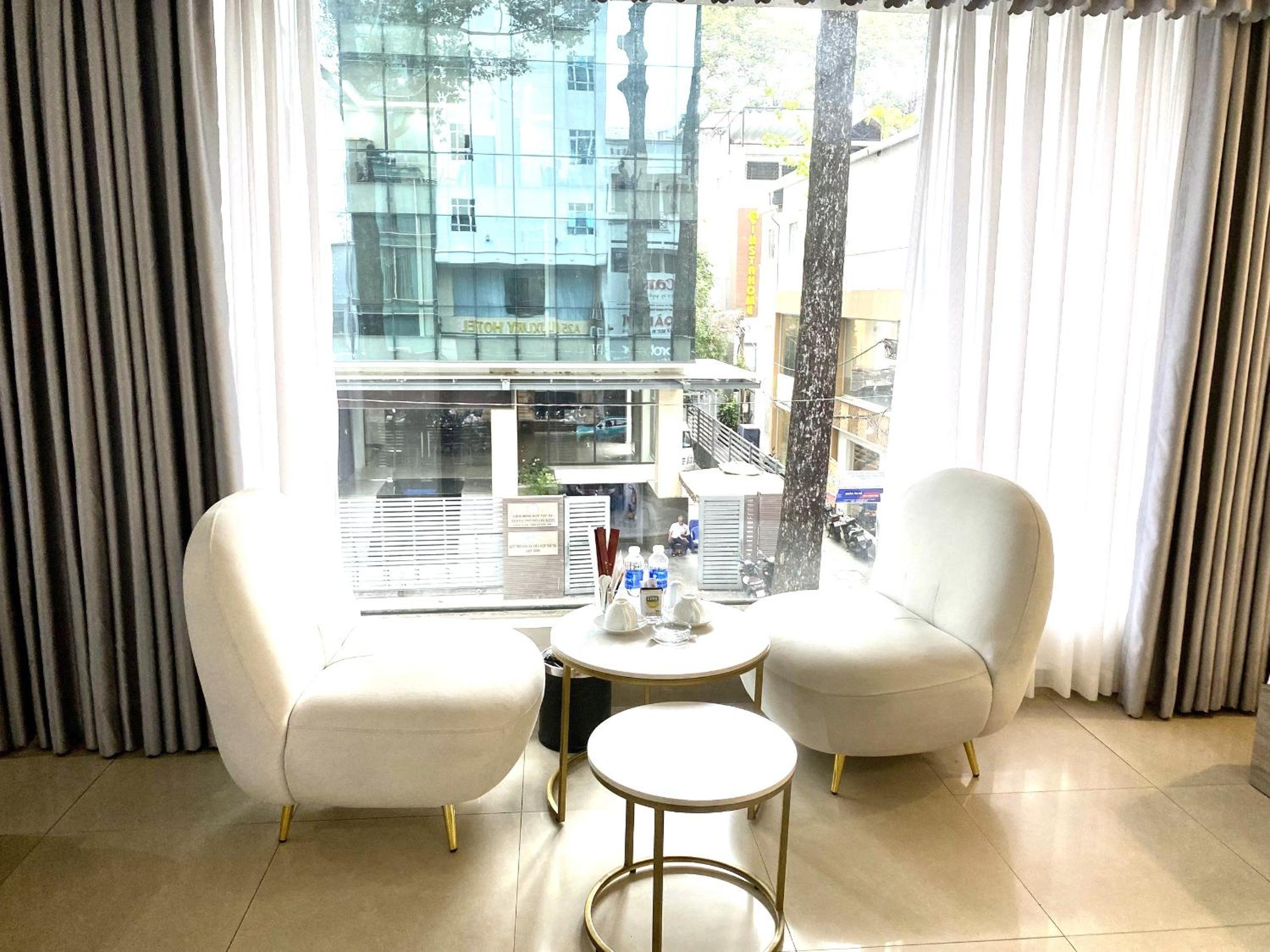 Executive Suite photo 2