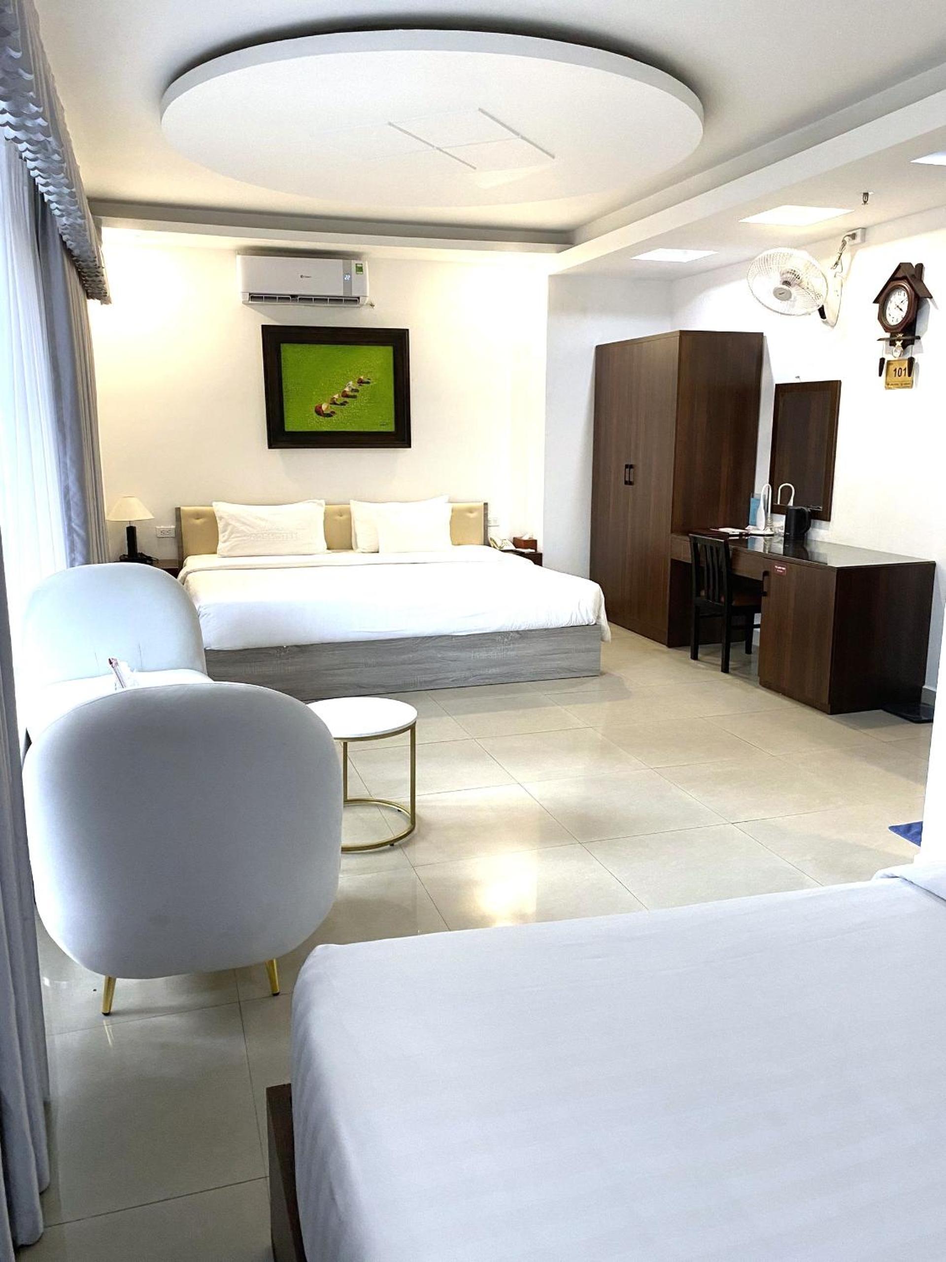 Executive Suite