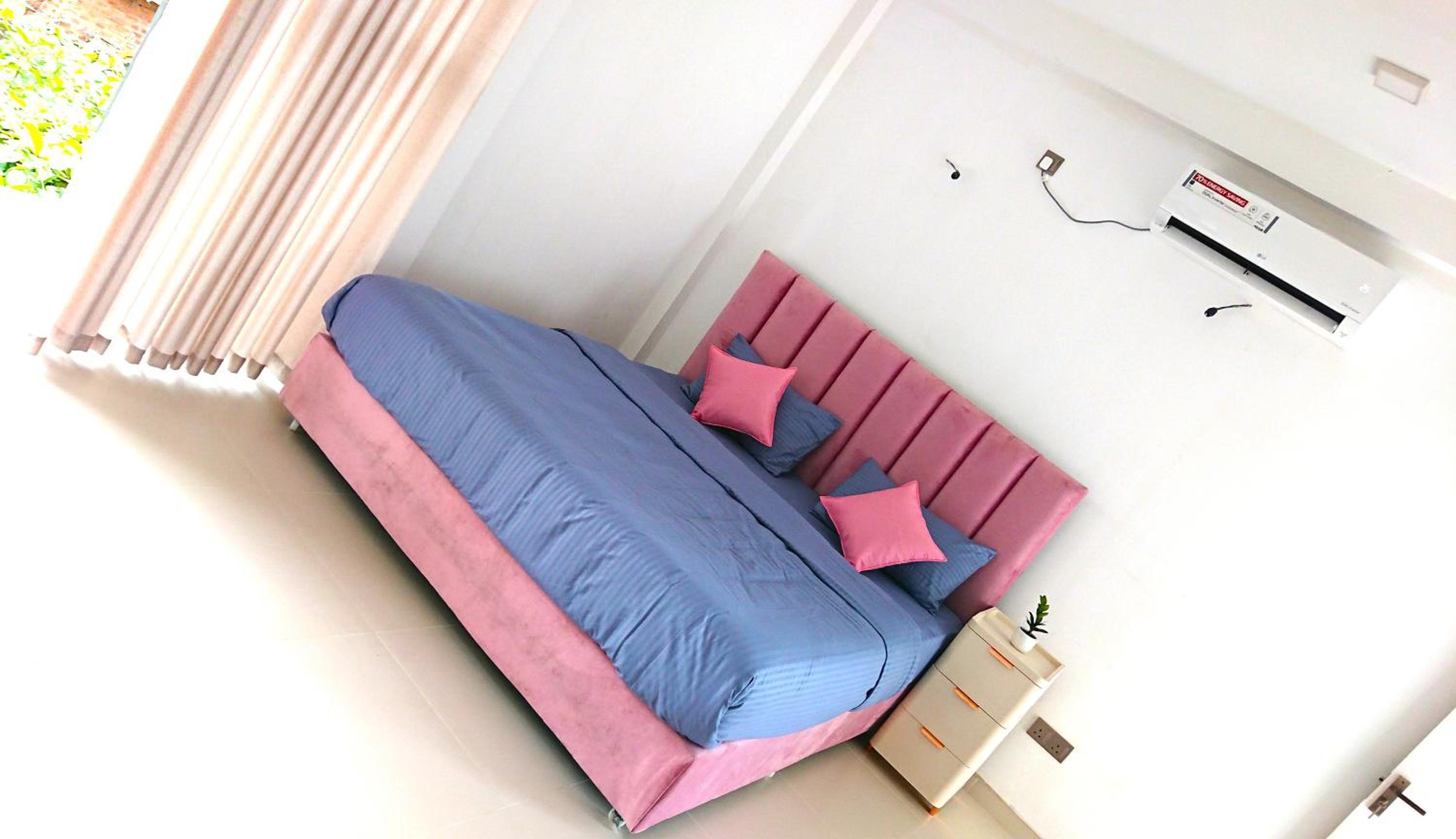 Villa photo 3