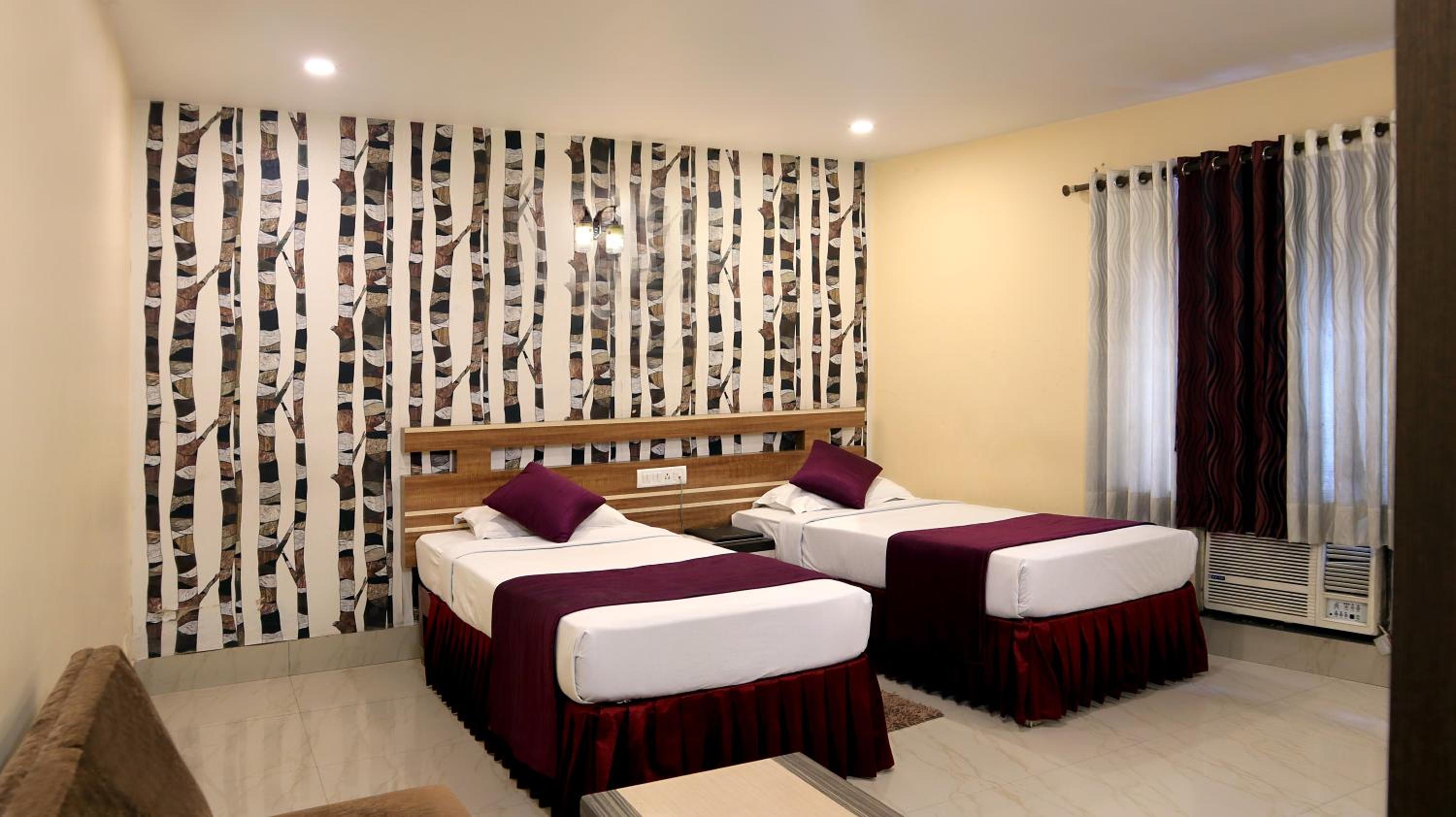 Superior Double or Twin Room - Photo 8