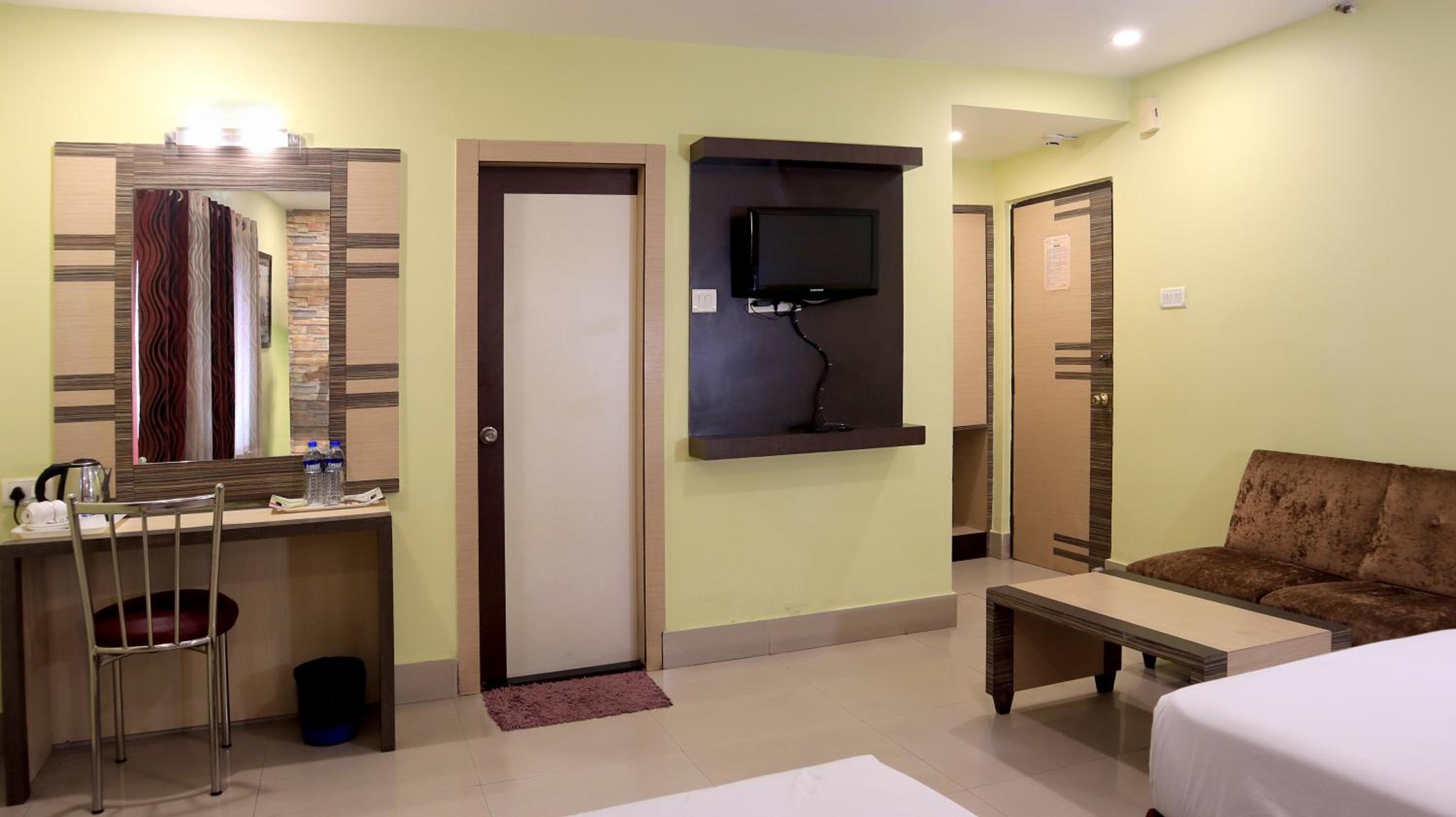 Superior Double or Twin Room - Photo 21