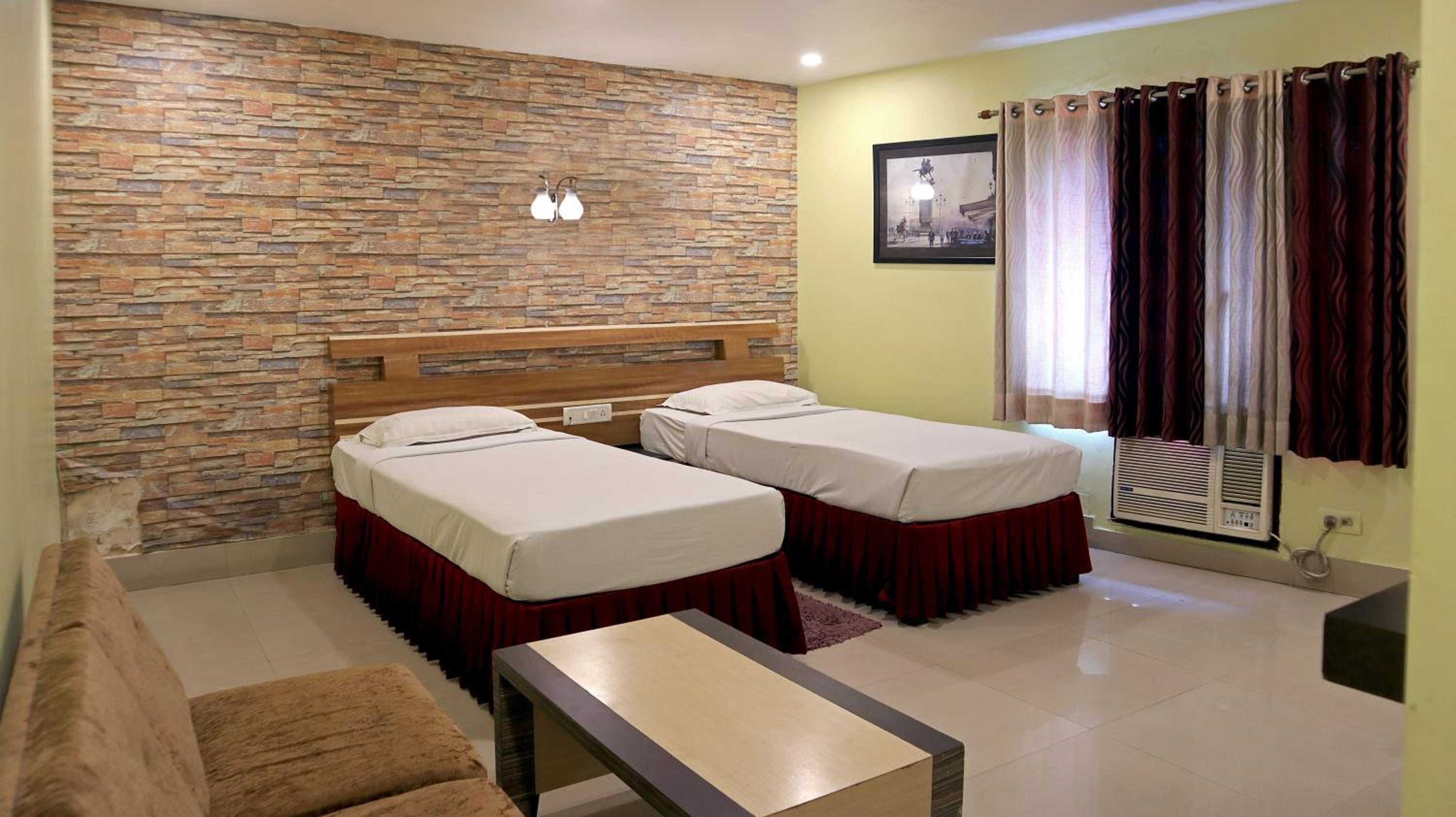Deluxe Double or Twin Room - Photo 3