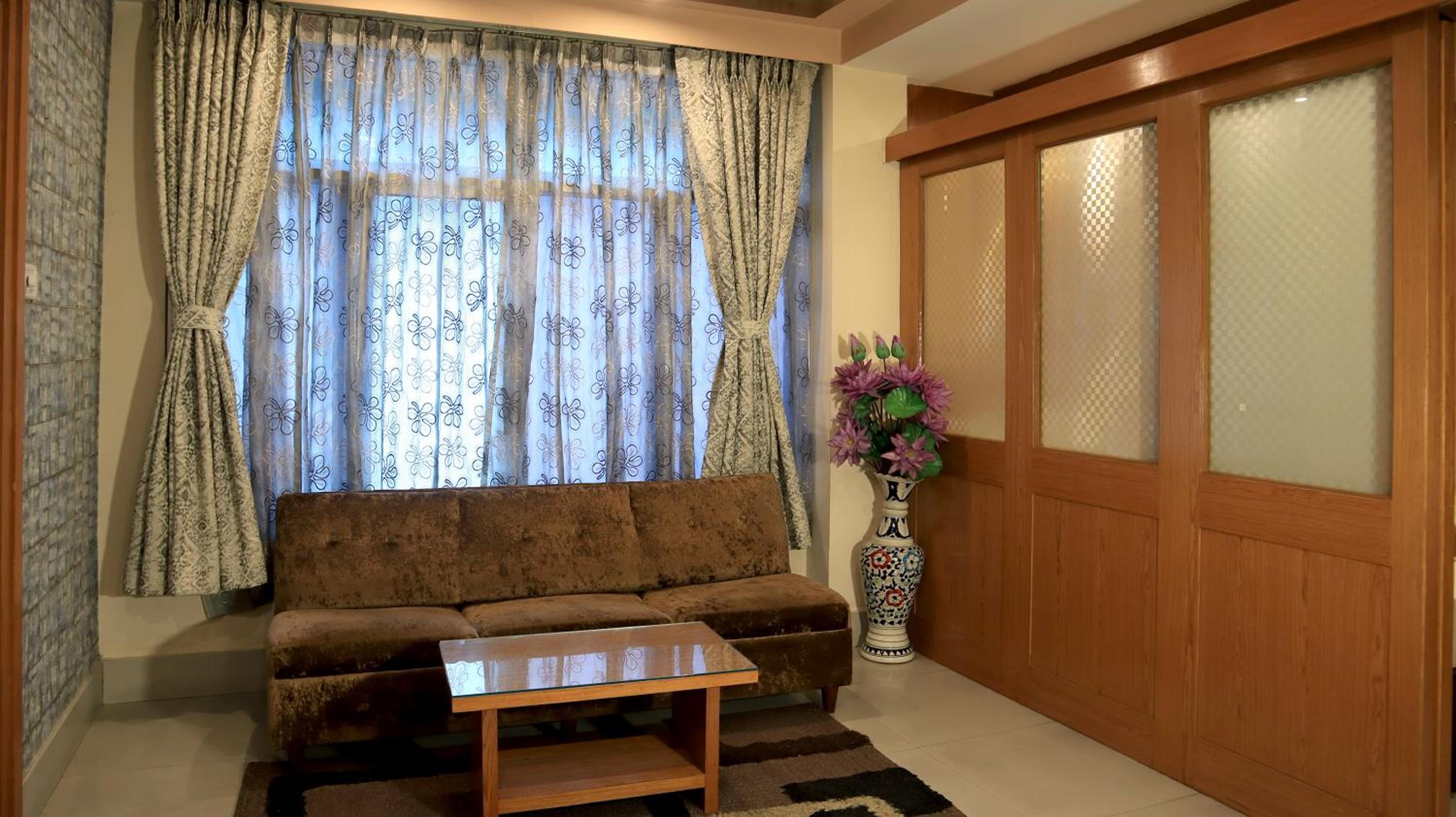 Executive Double or Twin Room - Photo 27