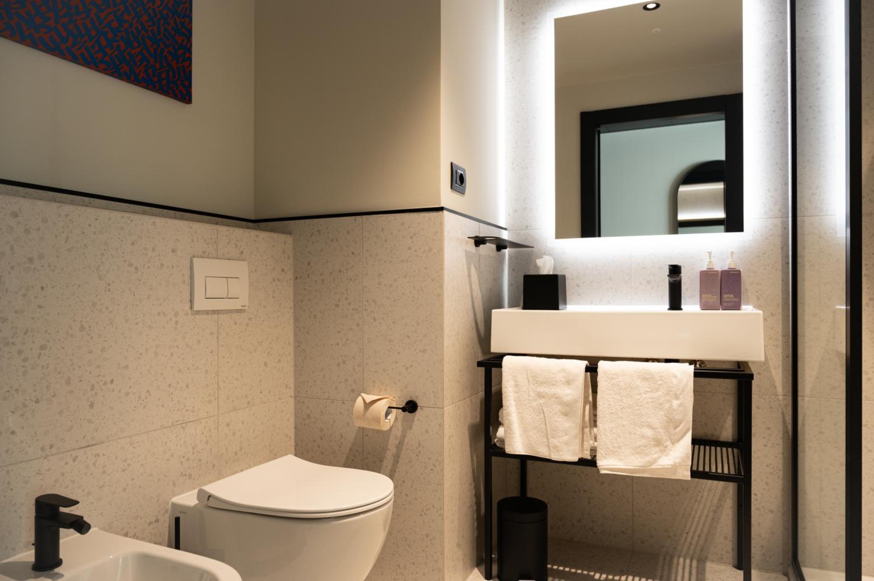 Tribe Essential Twin Room - Photo 22
