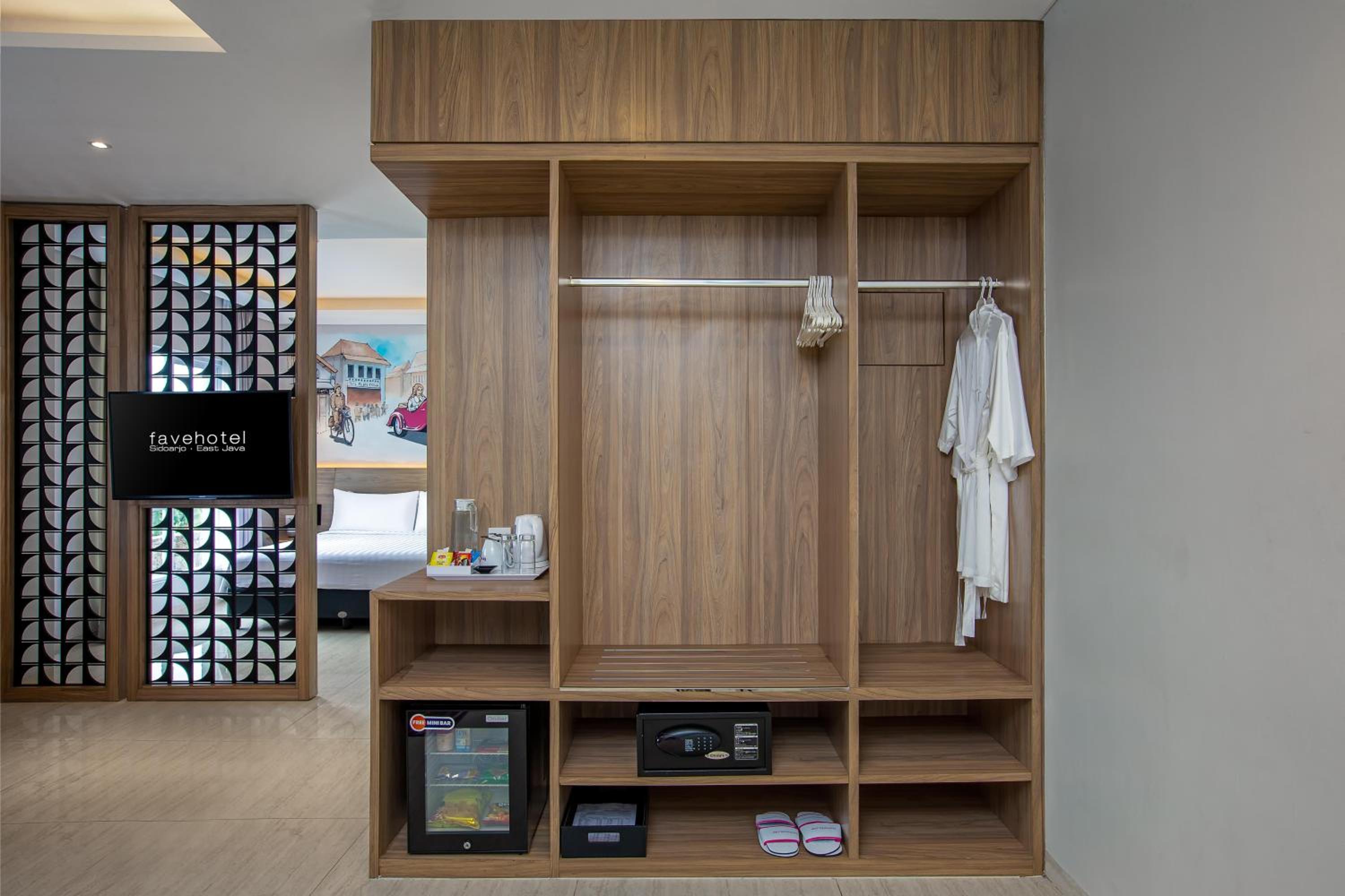 Suite Room - Photo 3