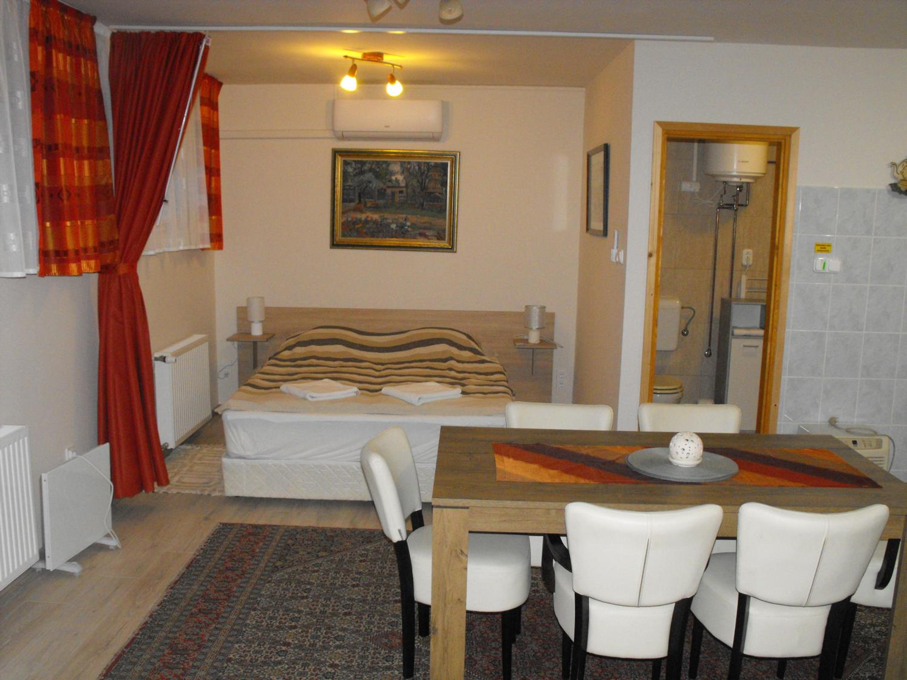 Family Room with Garden View photo 2