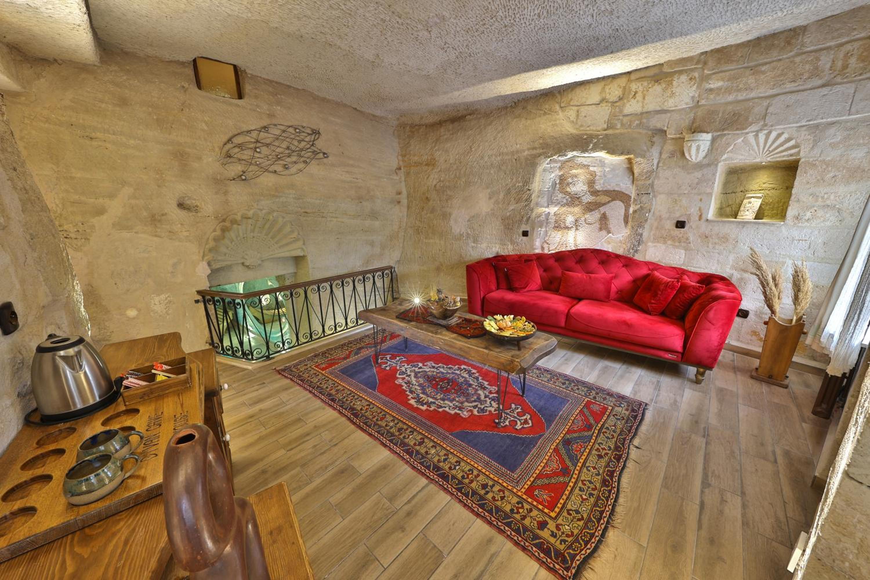 Deluxe Family Room - Photo 8