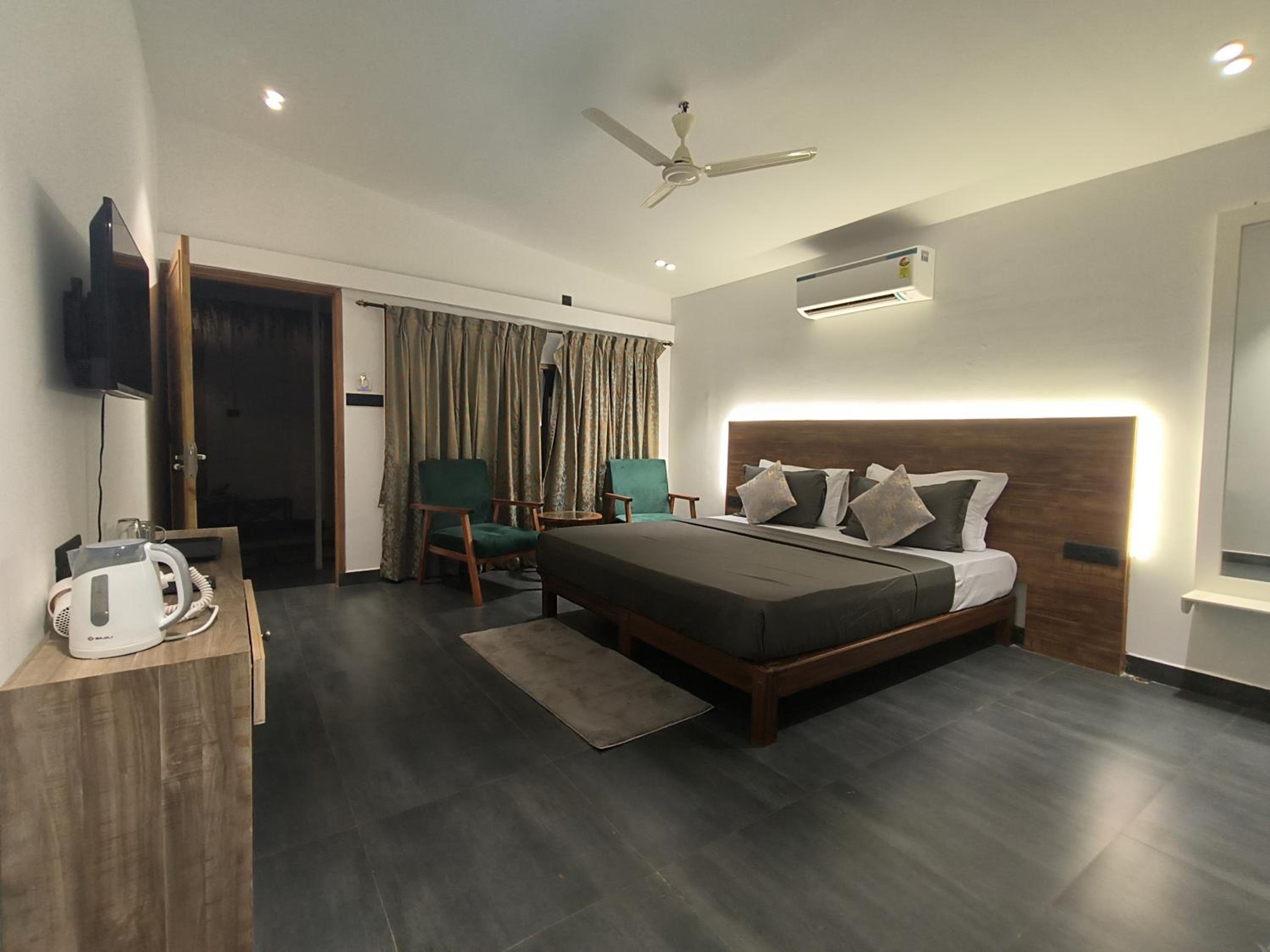 Double Room with Patio