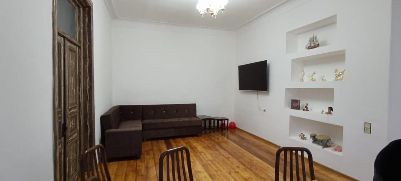 Two-Bedroom House photo 2