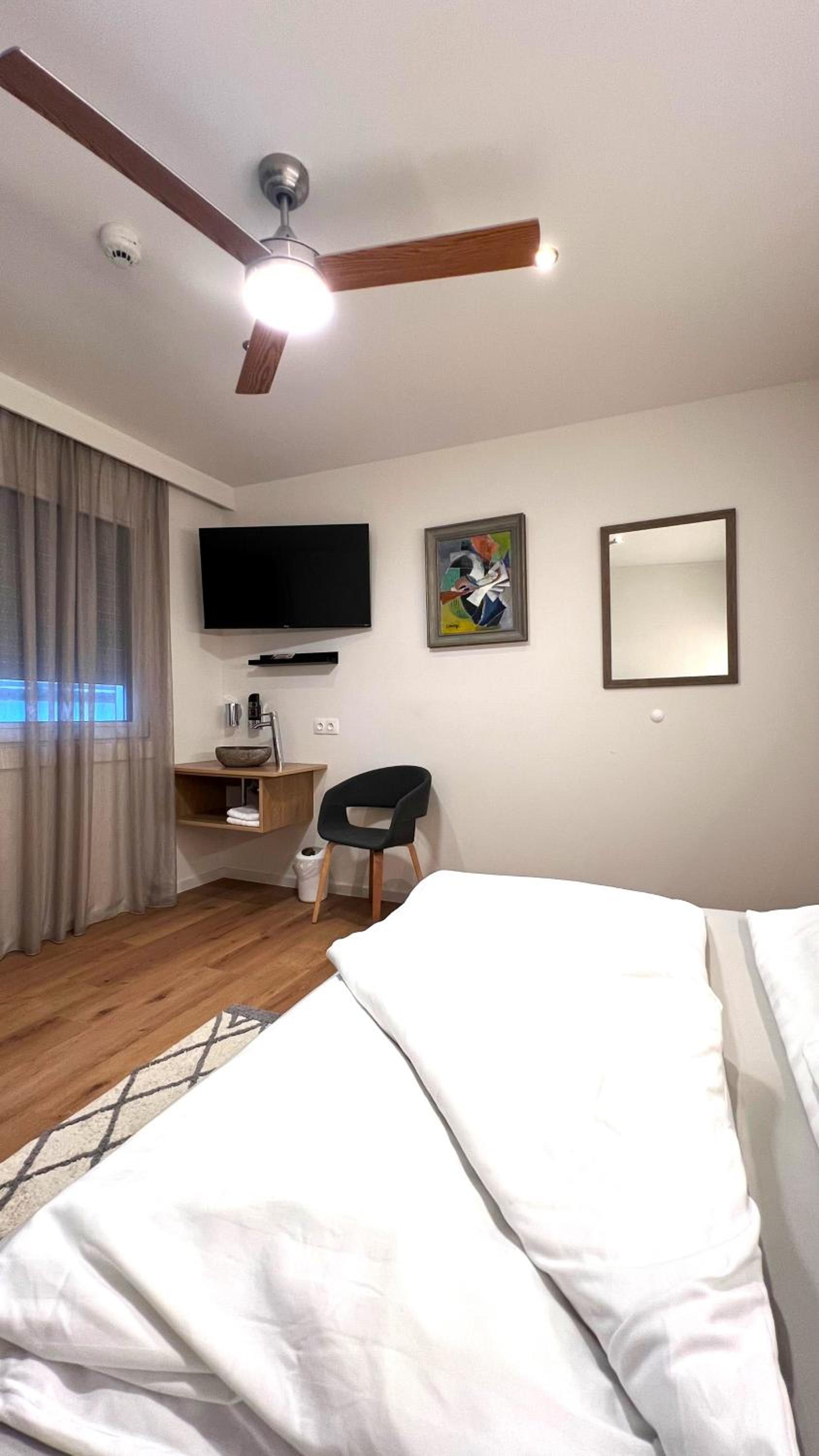 Budget Single Room