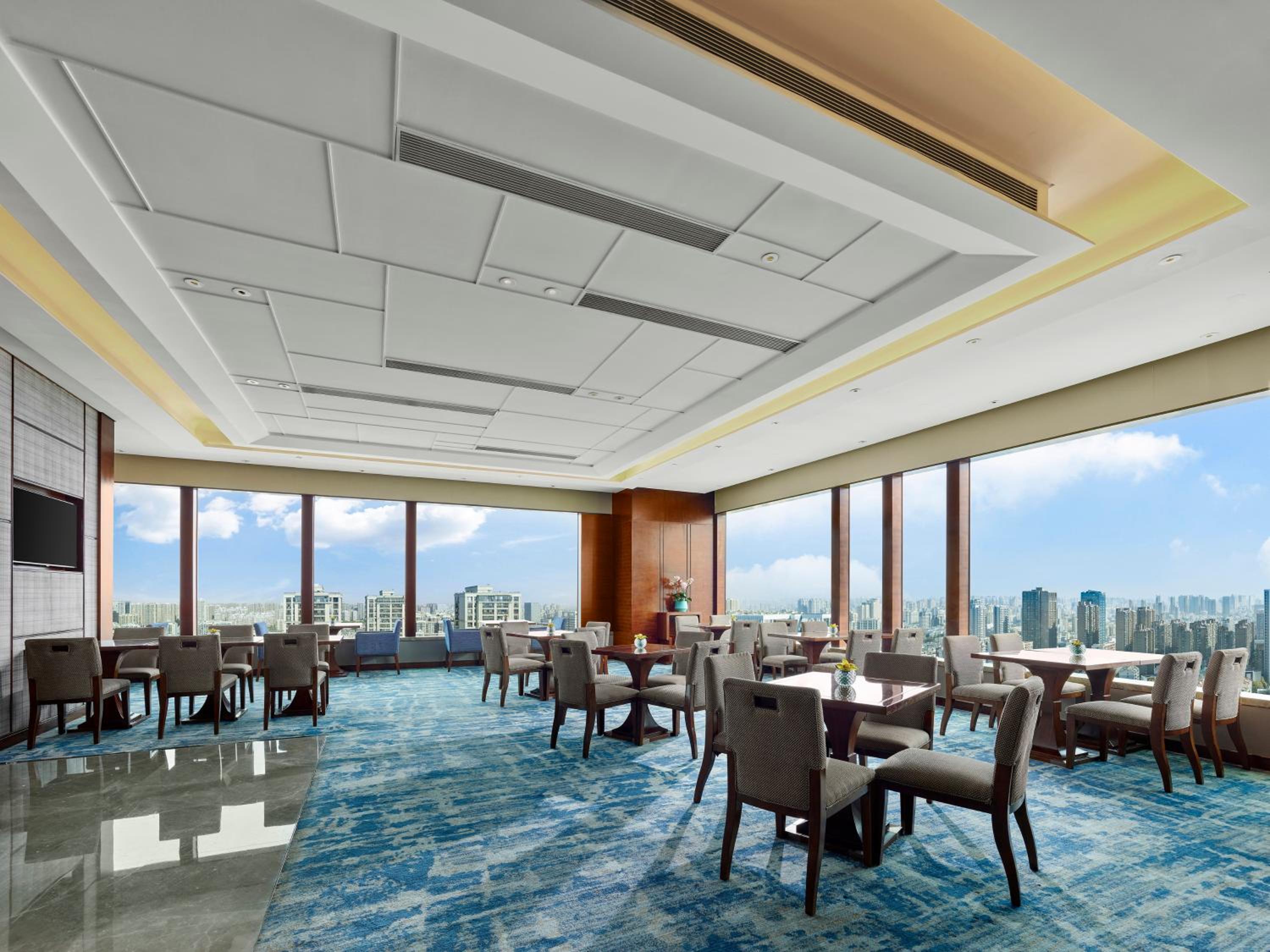 Horizon Deluxe King Room photo 3