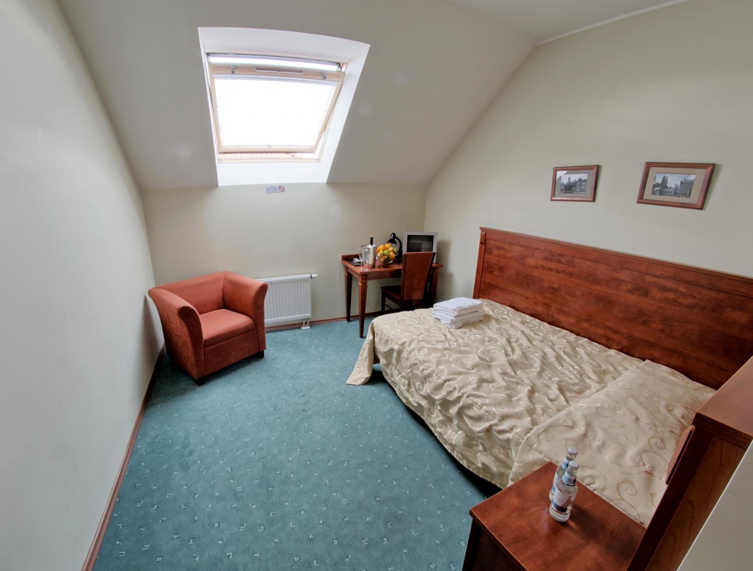 Single Room photo 3