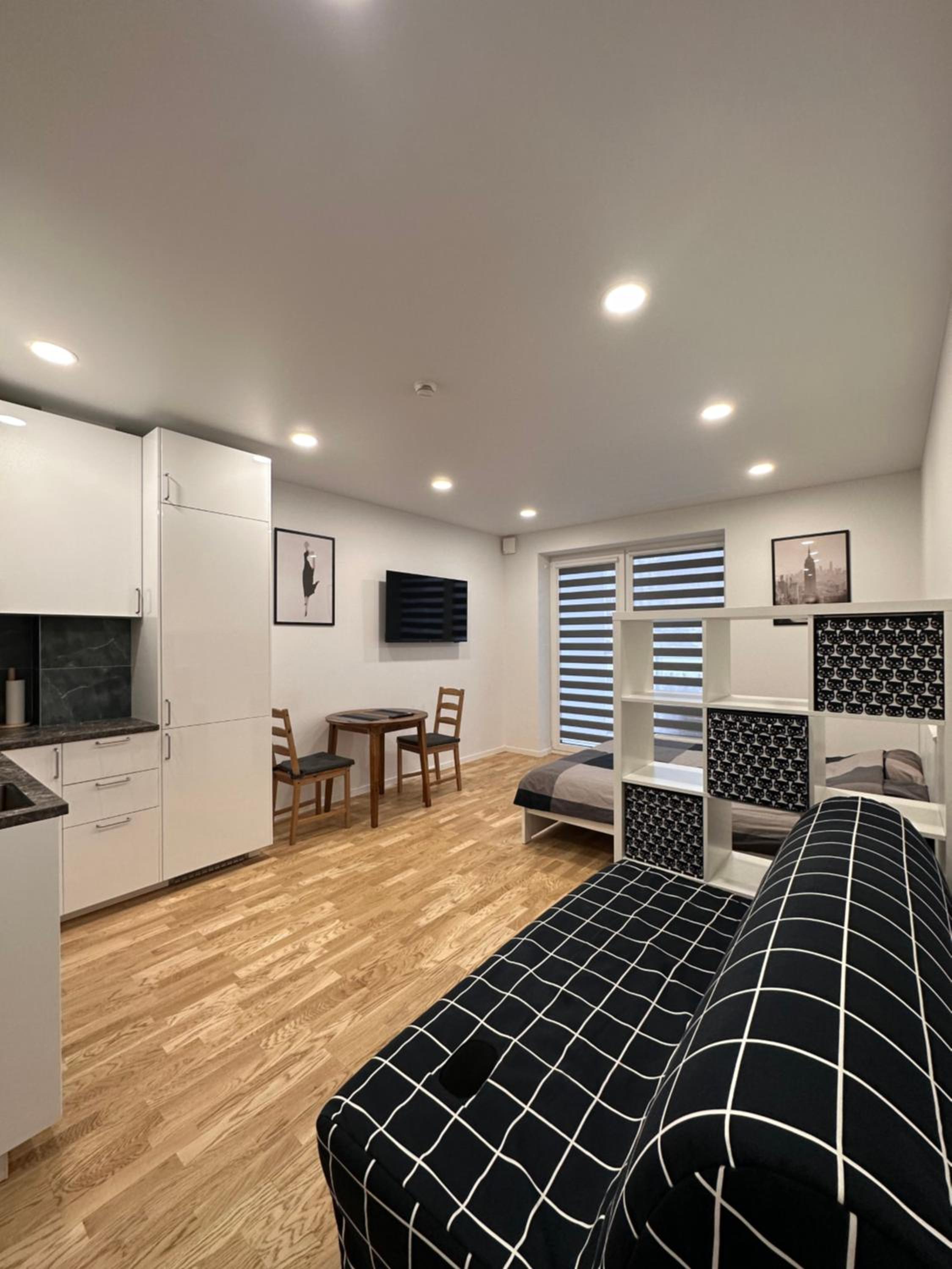 One-Bedroom Apartment photo 1