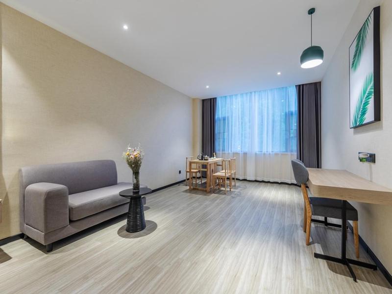 Elegant Double Room photo 1