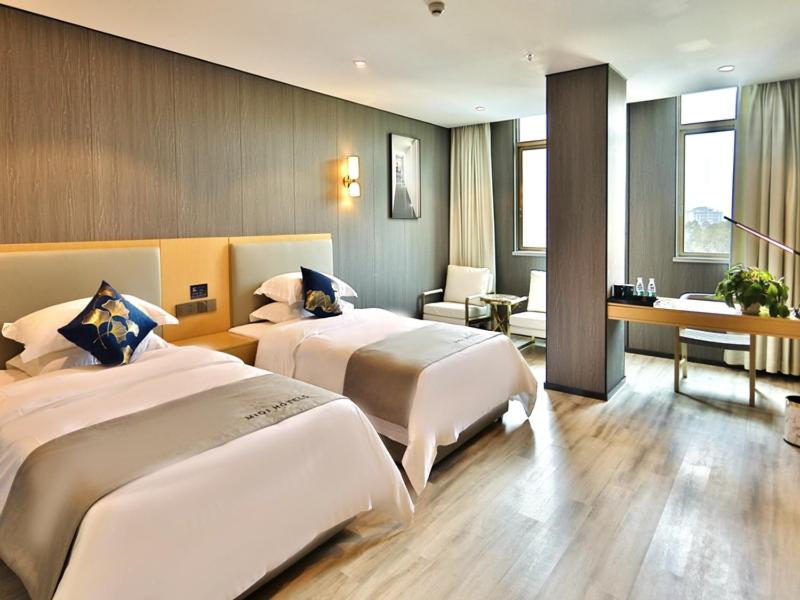 Deluxe Twin Room photo 3