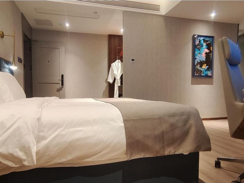 Lanjin Executive Double Room