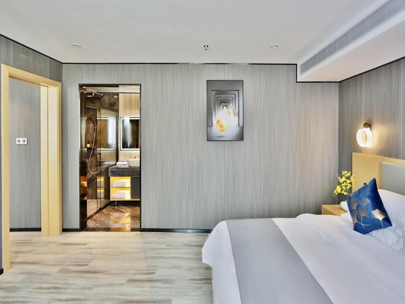 Deluxe Suite photo 2