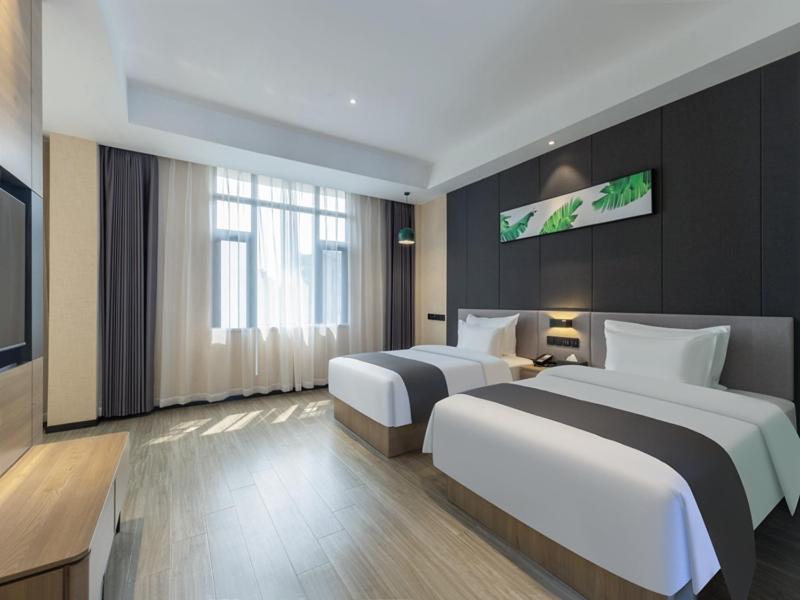 Deluxe Twin Room photo 2