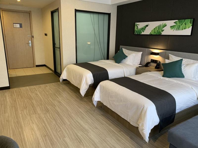 Premium Twin Room photo 1