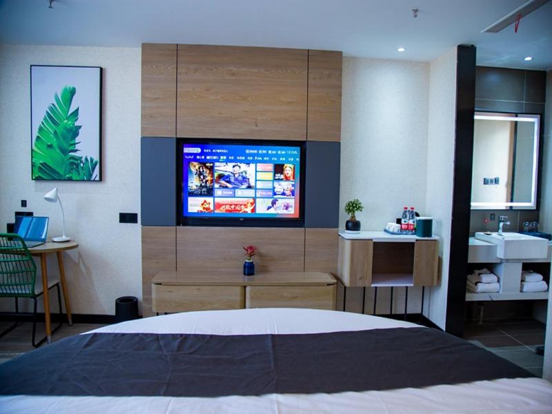 Romantic King Room