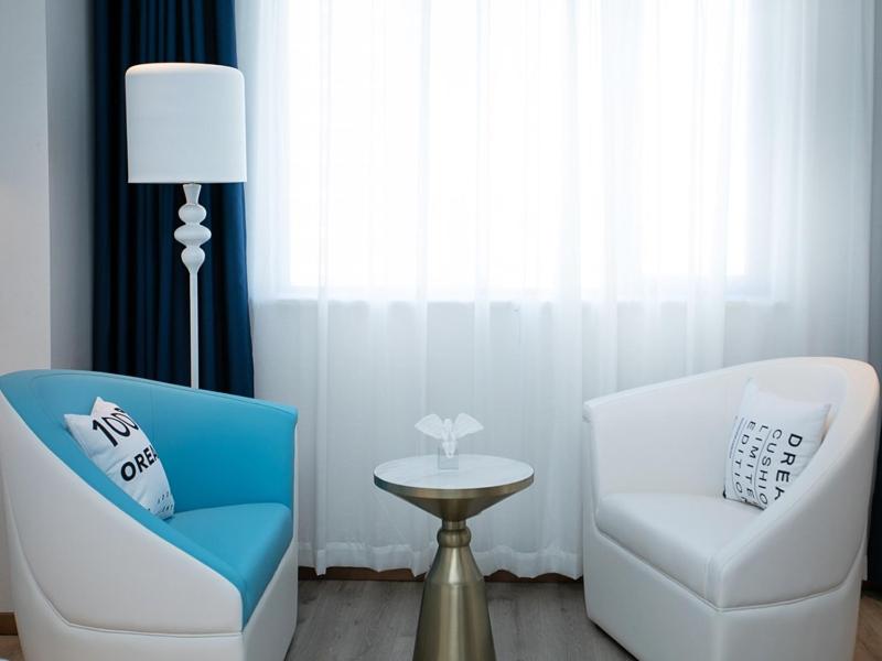 Double Room With Future Technology Theme photo 2
