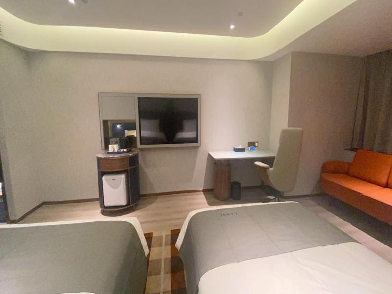 Deluxe Family Room photo 2
