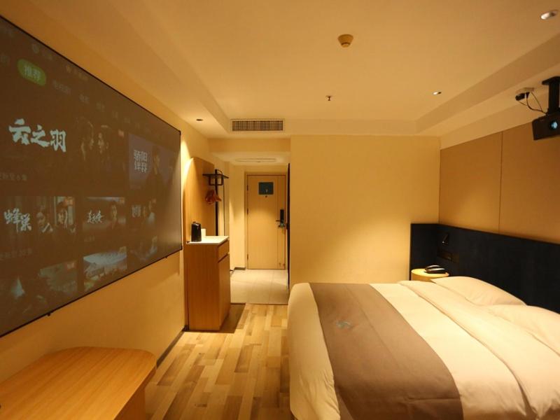 Zero Pressure - Double Room with Giant Screen photo 1