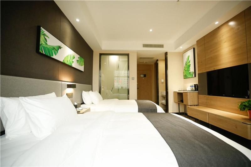 Premium Twin Room photo 3