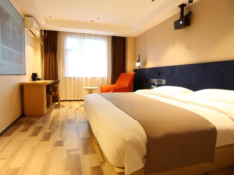 Zero Pressure - Double Room with Giant Screen photo 2