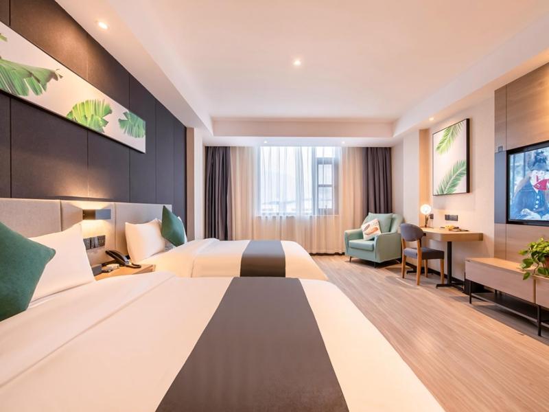 Superior Business Twin Room photo 3
