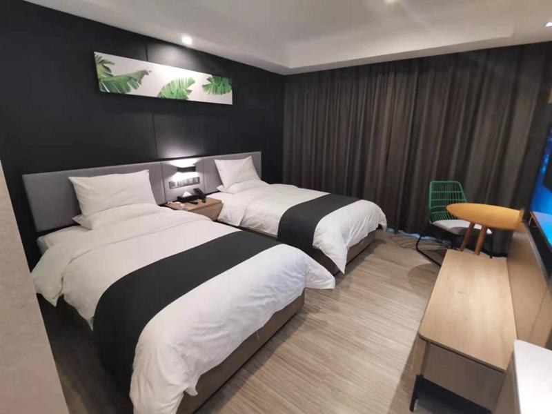 Superior Twin Room  photo 2