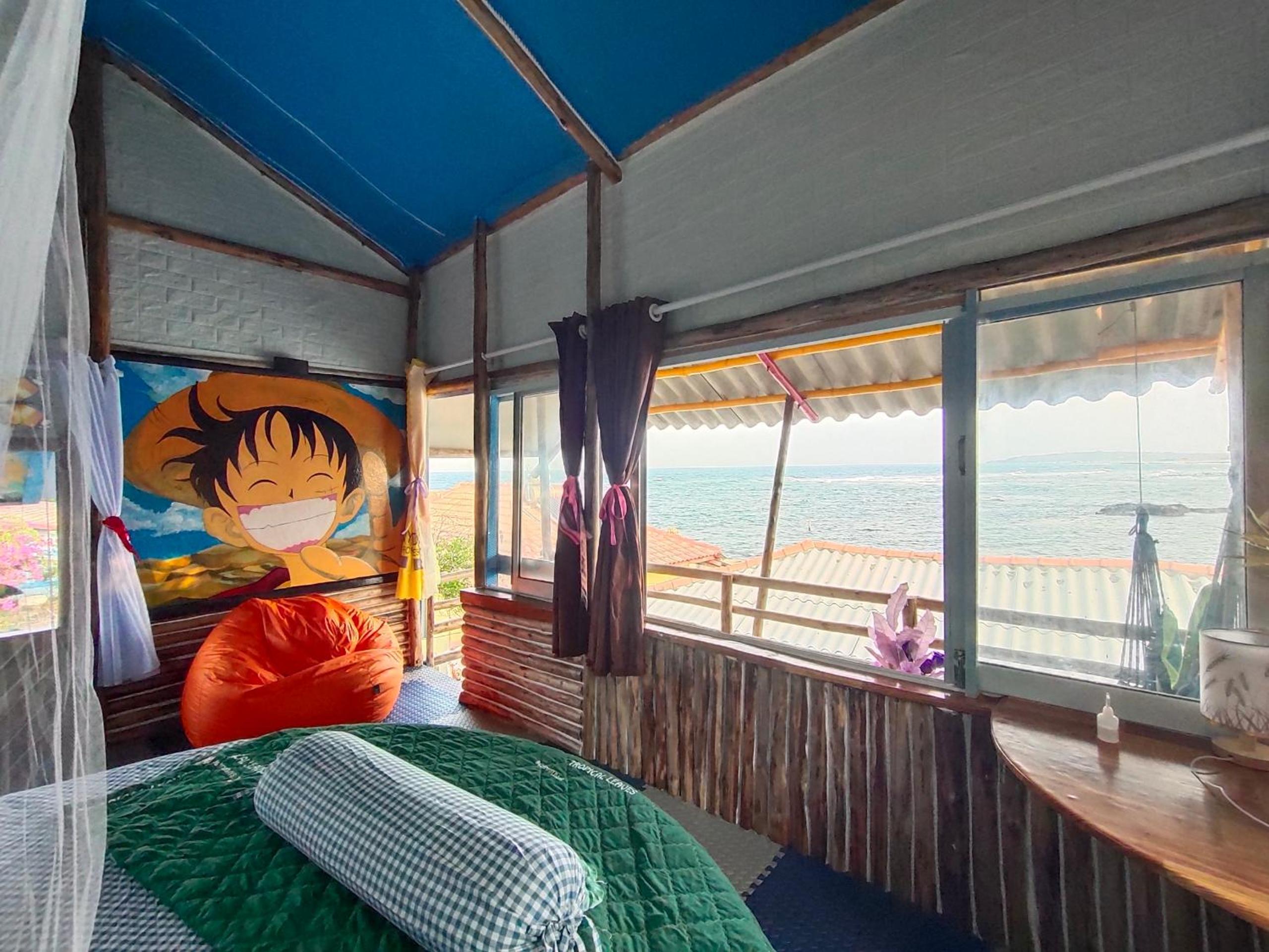 Bungalow with Sea View - Photo 2